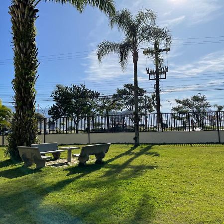 Apartamento Ubatuba, Itagua, Bem Localizado, Duas Vagas De Garagem Εξωτερικό φωτογραφία