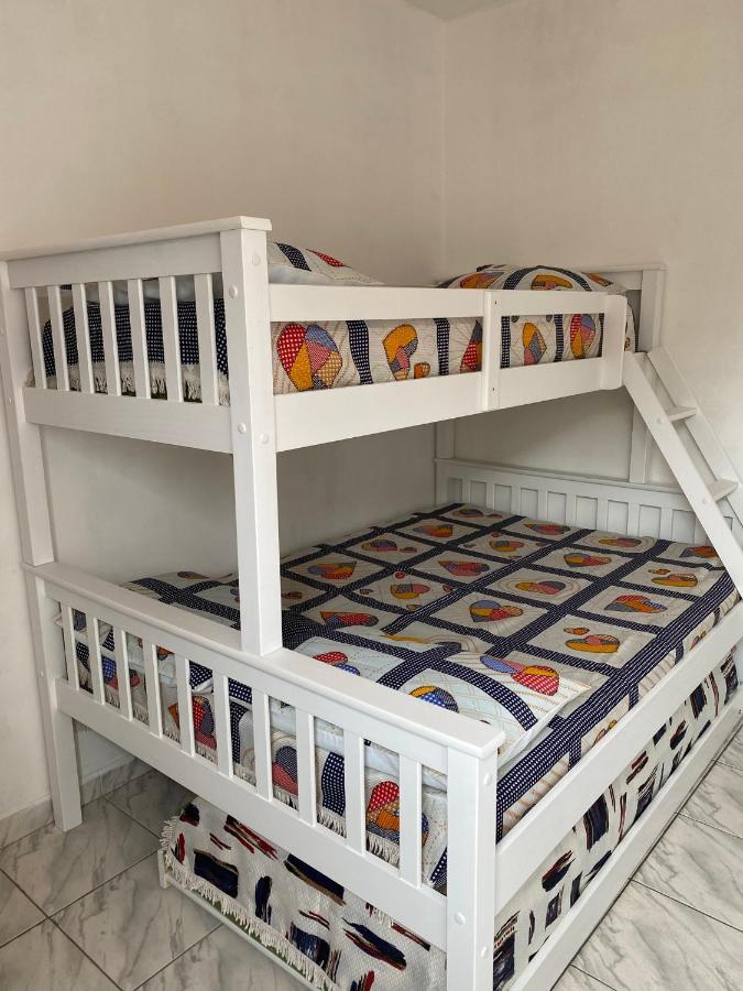 Apartamento Ubatuba, Itagua, Bem Localizado, Duas Vagas De Garagem Εξωτερικό φωτογραφία
